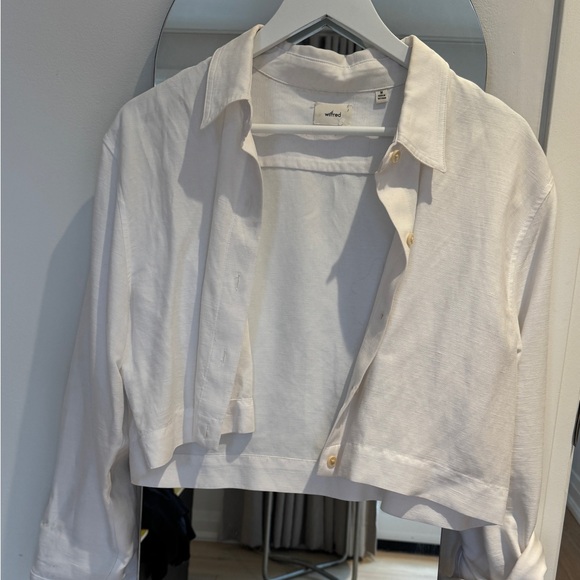 Aritzia white linen cropped button up 🤞 - Picture 2 of 4